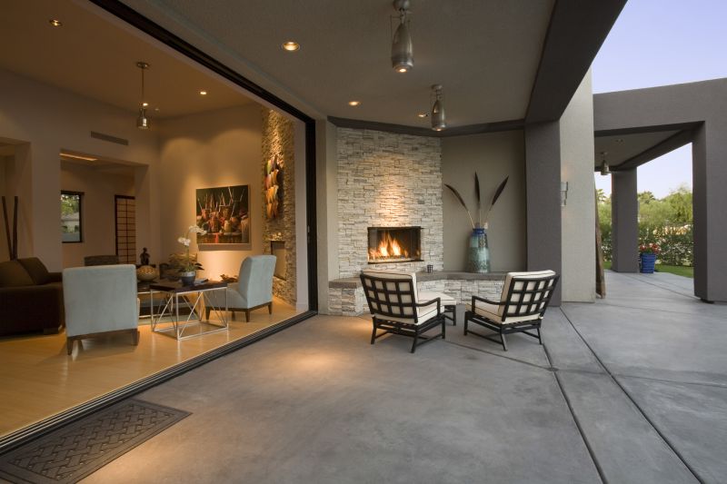 Outdoor Fireplace Features